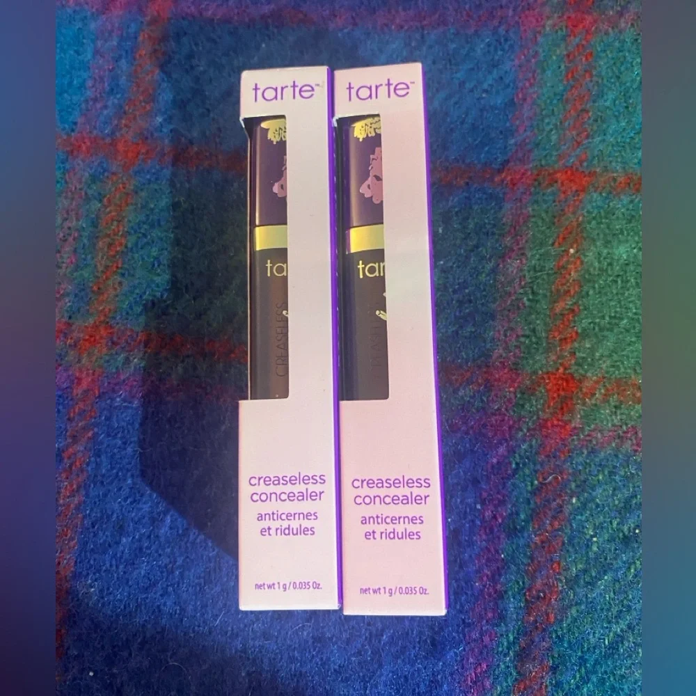 2 Tarte Creaseless Concealer 61H Espresso